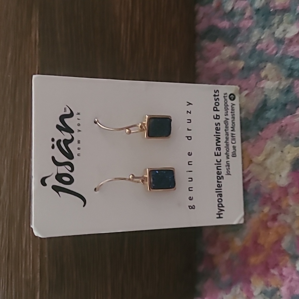 Hypoallergenic Earrings. Gold w/ blue sparkly gem